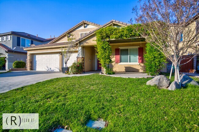 Building Photo - NEW PROMO PRICE! $3,470/MO