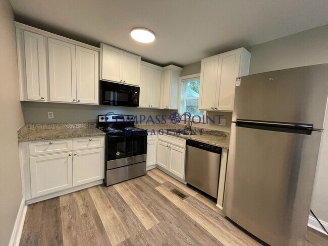 Building Photo - A Lovely 3 Bedroom, 2 Story Home Off Loudo...
