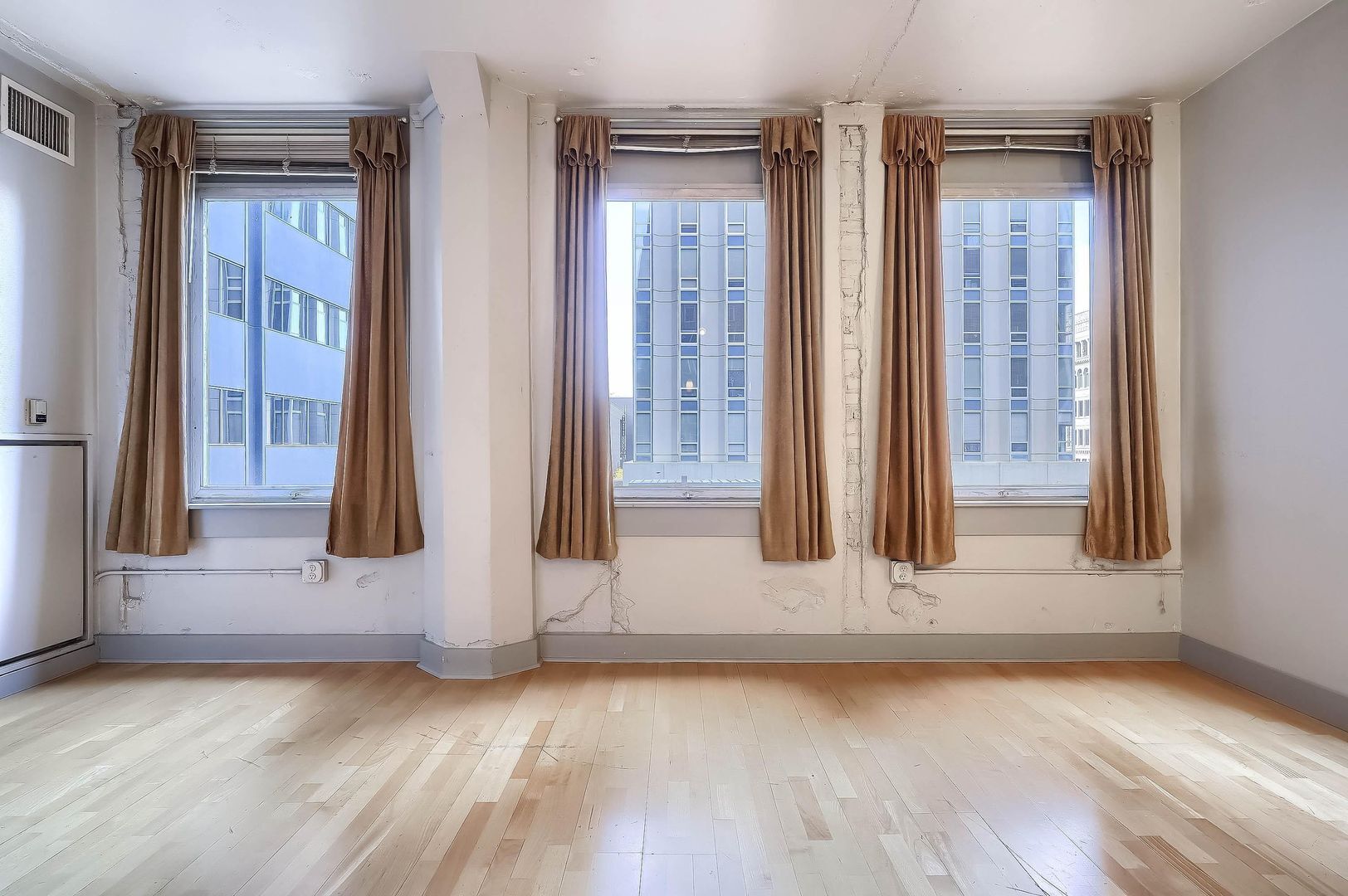 Building Photo - 444 17th St