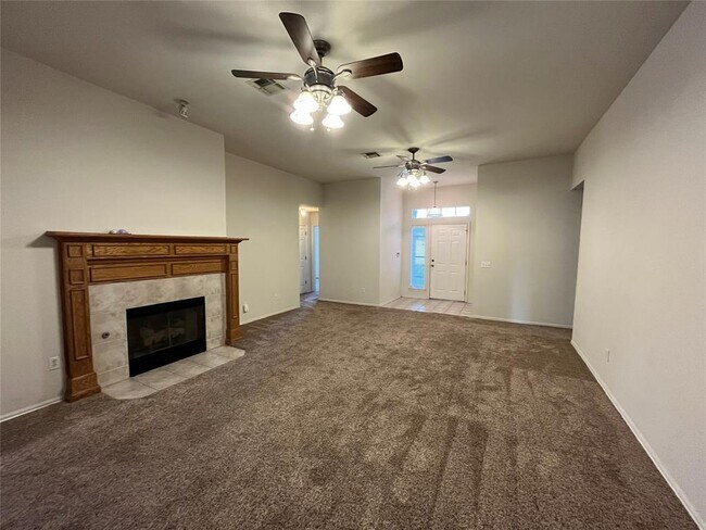 Building Photo - 2045 Rising Hill Dr