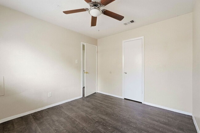 Building Photo - 16235 Cutten Rd