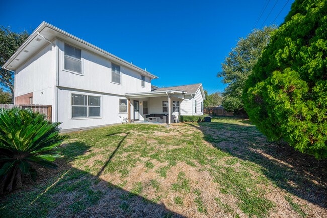 Building Photo - 8231 Chelsea Bend Ct