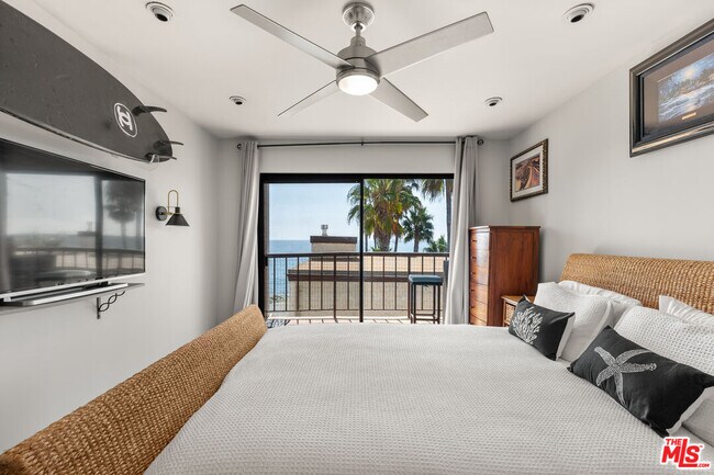 Building Photo - 26666 Seagull Way