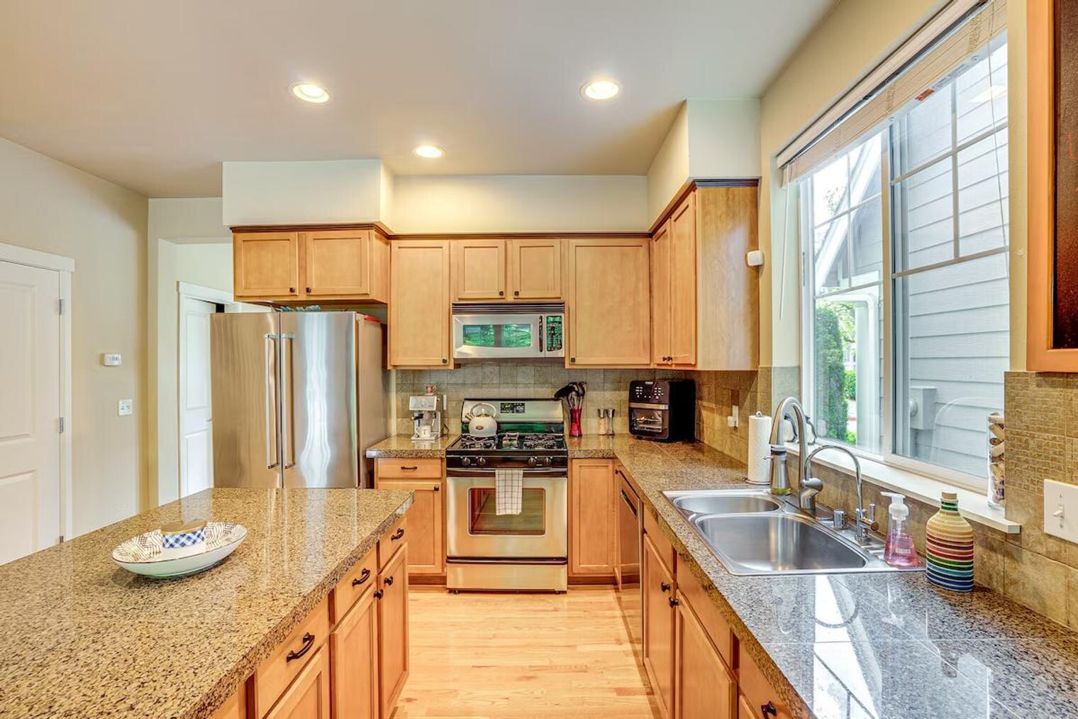 Building Photo - 23914 33rd Dr SE