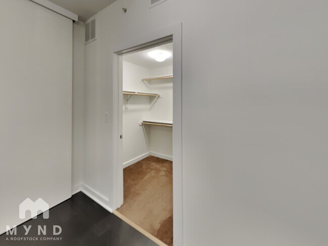 Building Photo - 4040 N Hall St