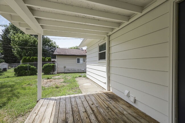 Building Photo - 3BR Ranch Home | Newly Renovated | Laundry Included | Reynoldsburg
