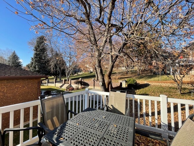 Building Photo - Spacious House on the Northeast Bench in Orem