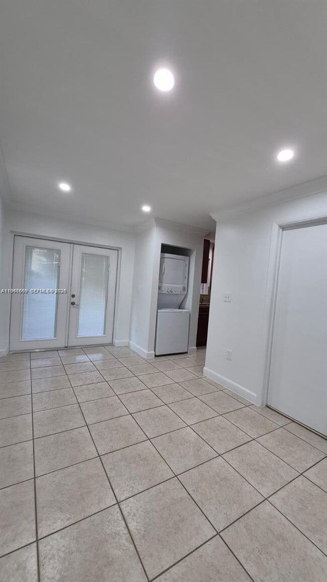 Building Photo - 8531 SW 109th Ave