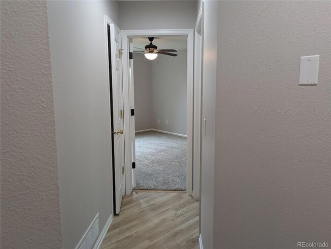 Building Photo - 2067 Woodpark Dr