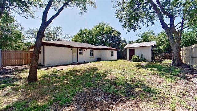 Building Photo - 424 Parkside Dr