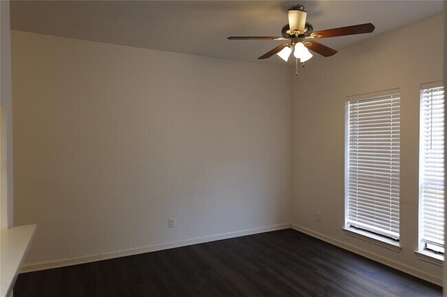 Building Photo - 2706 Salado St