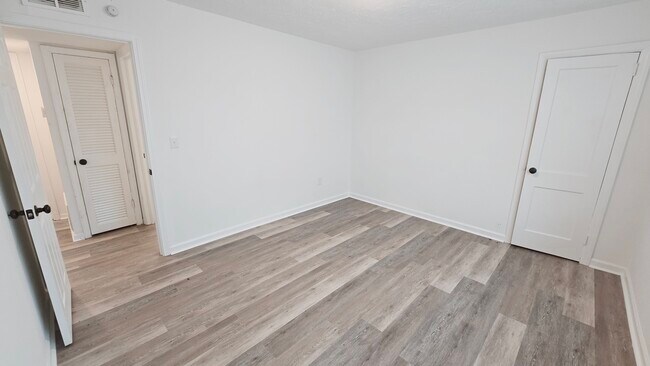 Building Photo - Monetta Apartments