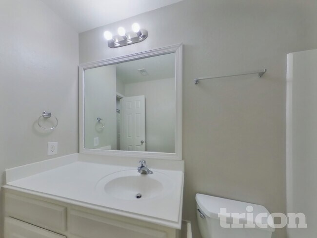 Building Photo - 6930 Waterlilly View Ln