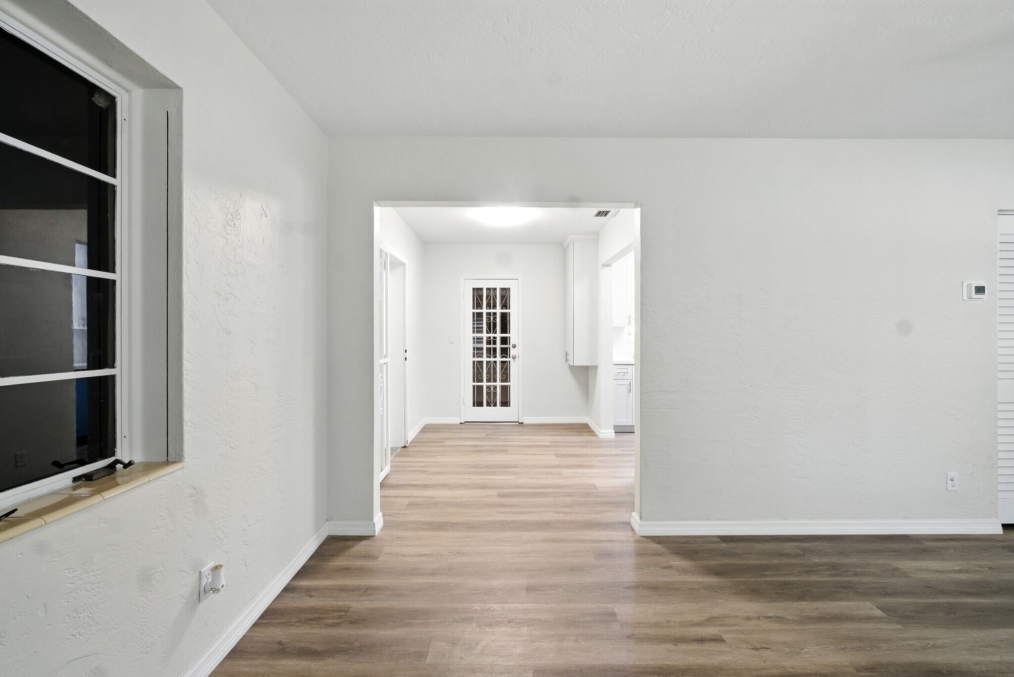 Building Photo - 2545 Tequesta Ln