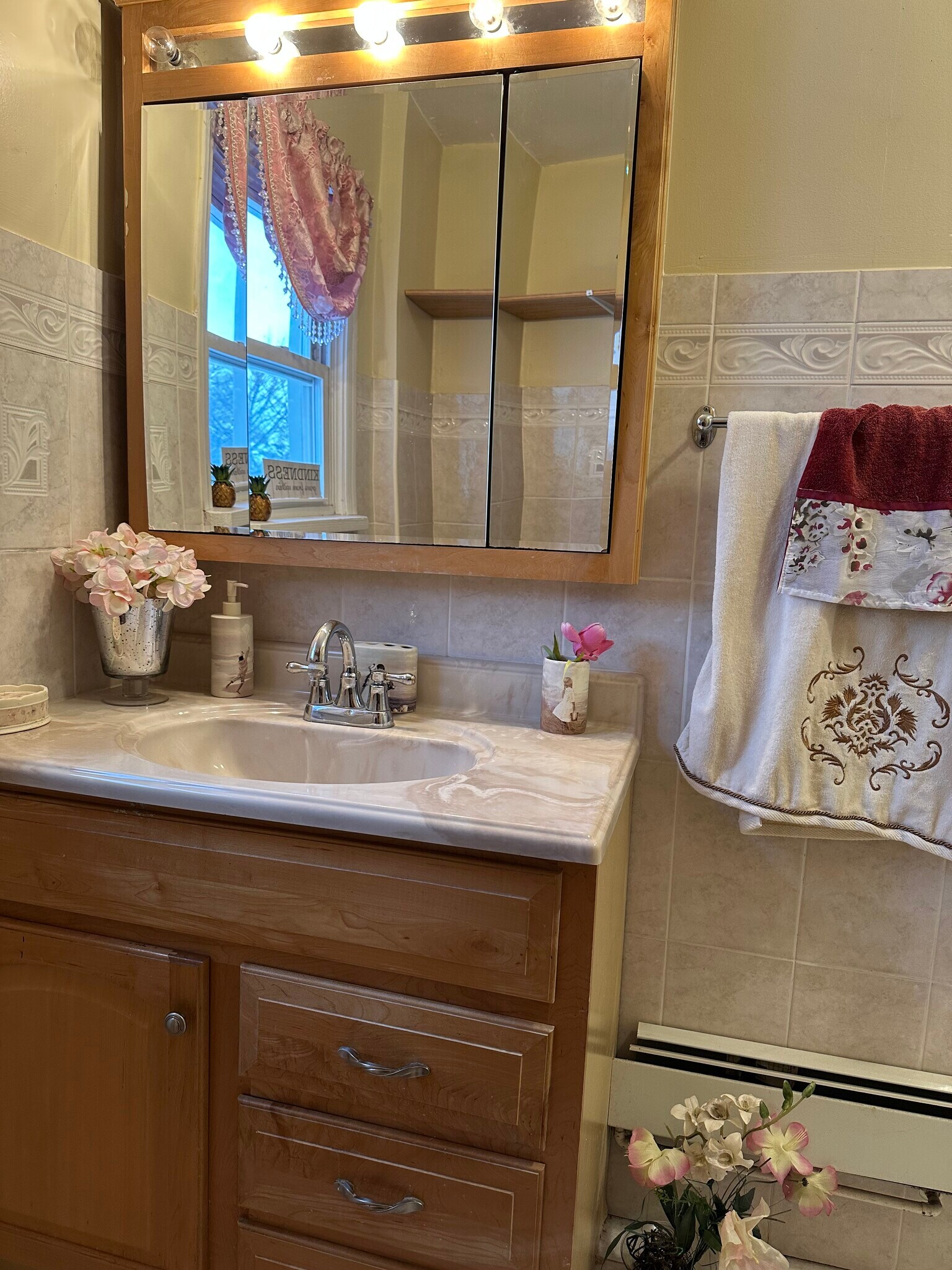 Building Photo - 269 N 1st Ave