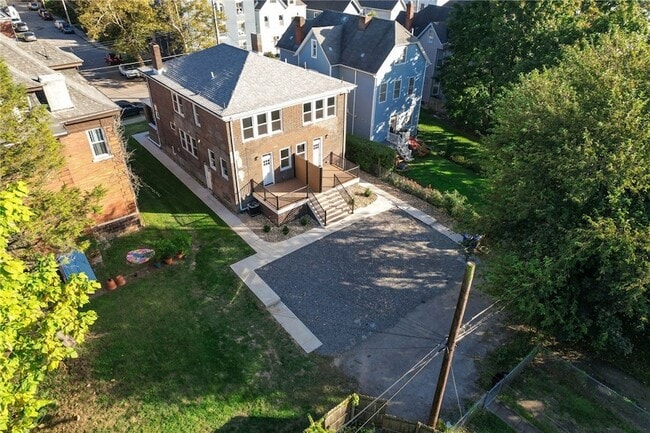 Building Photo - 533 N Euclid Ave