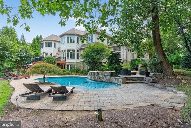 Building Photo - 9864 Walker Glen Ct