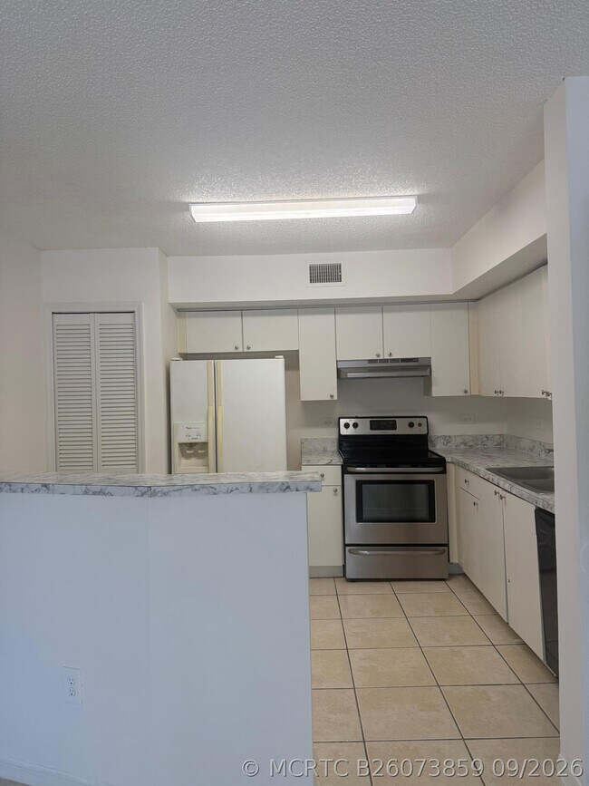 Building Photo - 3660 N 56th Ave