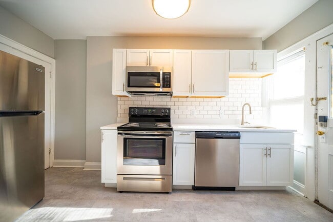 Building Photo - 93 Wilber Ave