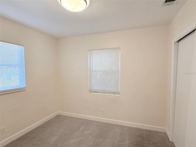 Building Photo - 1543 43rd St S