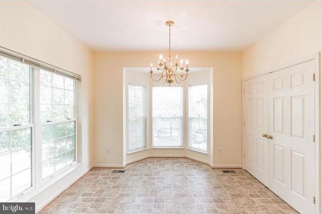 Building Photo - 5520 Jowett Ct