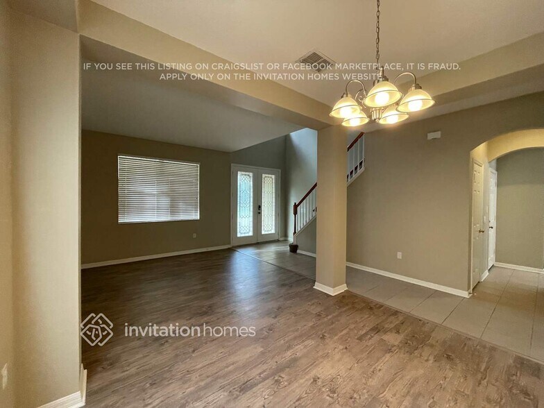 Building Photo - 12819 Solola Way