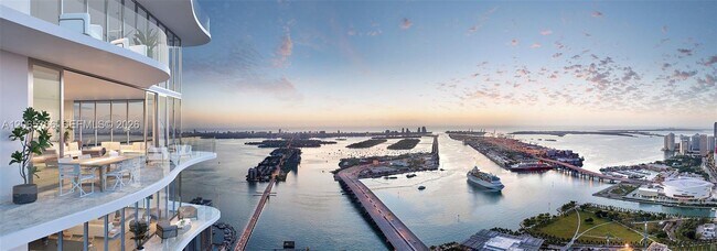 Building Photo - 1400 Biscayne Blvd