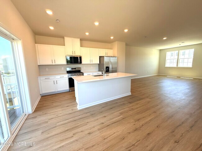 Building Photo - 144 Gary Wy