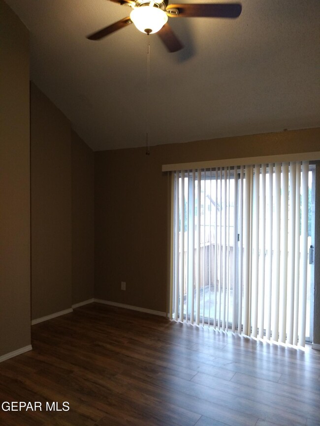 Building Photo - 3119 Voss Dr