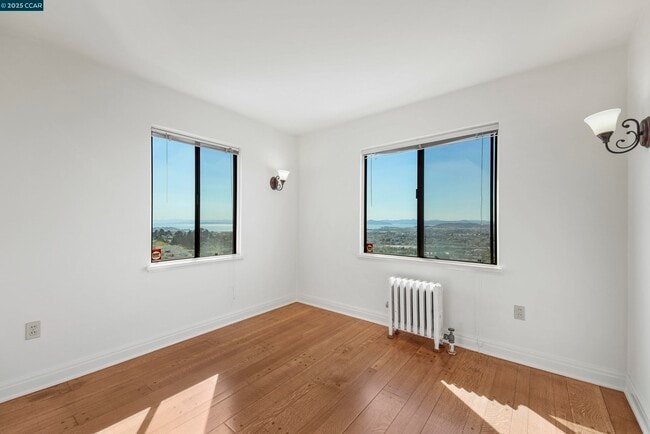 Building Photo - 2367 Carquinez Ave