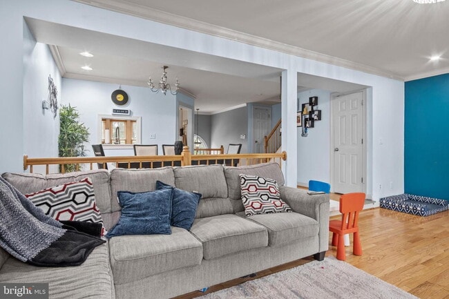 Building Photo - Stunning Ashburn Townhome with Endless Appeal