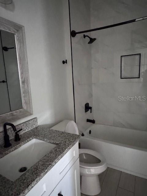 Building Photo - 2061 19th Ave SW