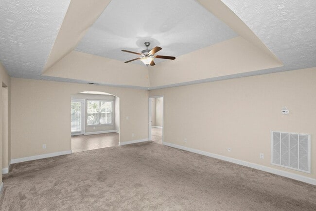 Building Photo - 1075 Campbell Ave