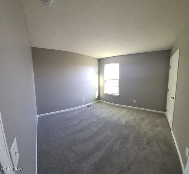Building Photo - 7292 Galena Ave NW
