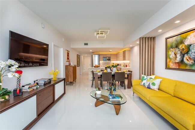 Building Photo - 16385 Biscayne Blvd