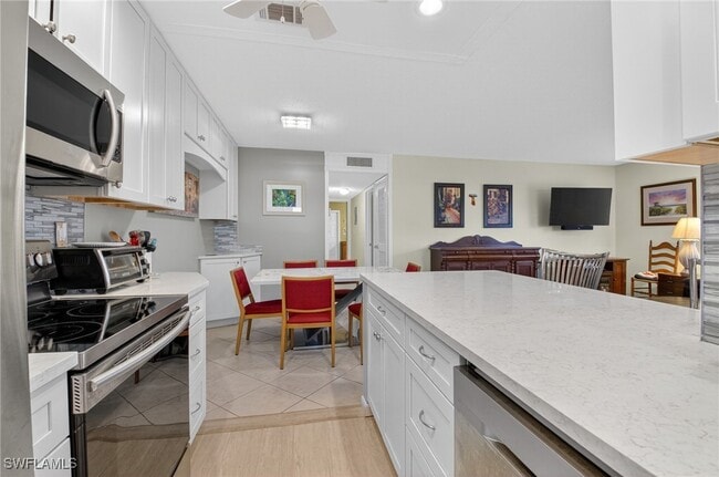 Building Photo - 572 High Point Dr