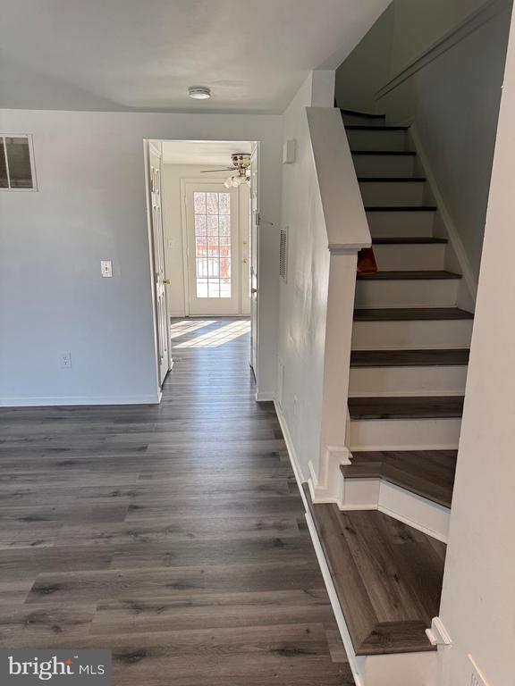 Building Photo - 45414 Gable Square