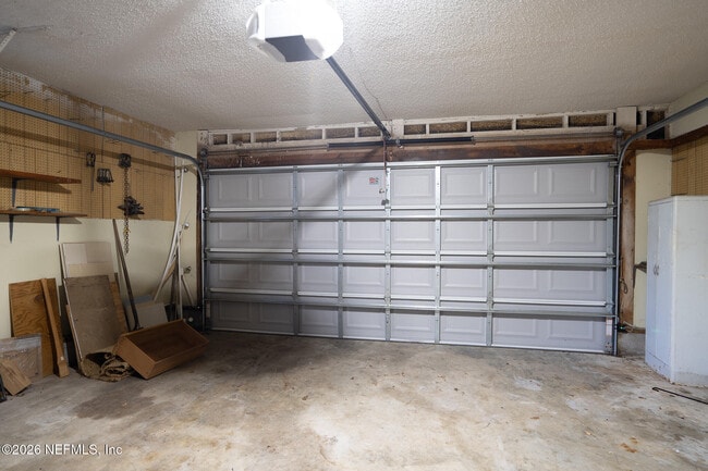 Building Photo - 4909 Beige St