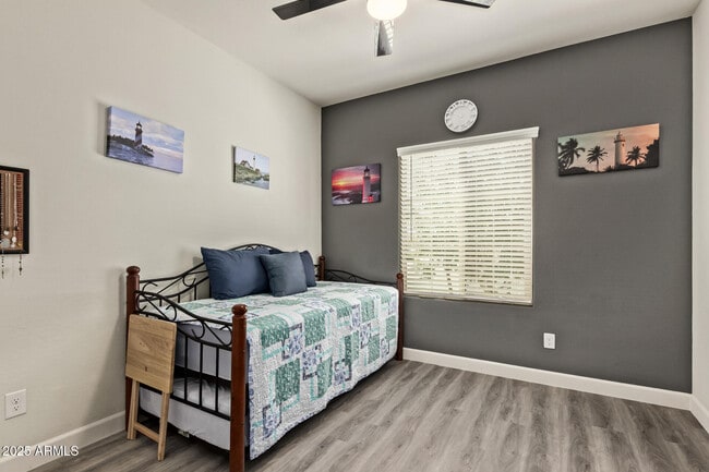 Building Photo - 11204 W Mobile Ln