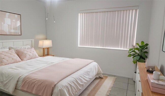 Building Photo - 13707 Kendale Lakes Cir