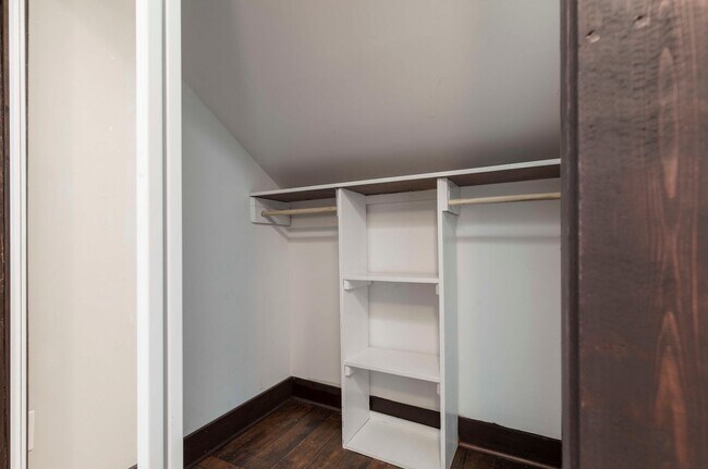 Building Photo - 616 Colorado Ave