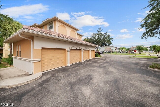 Building Photo - 3940 Pomodoro Cir