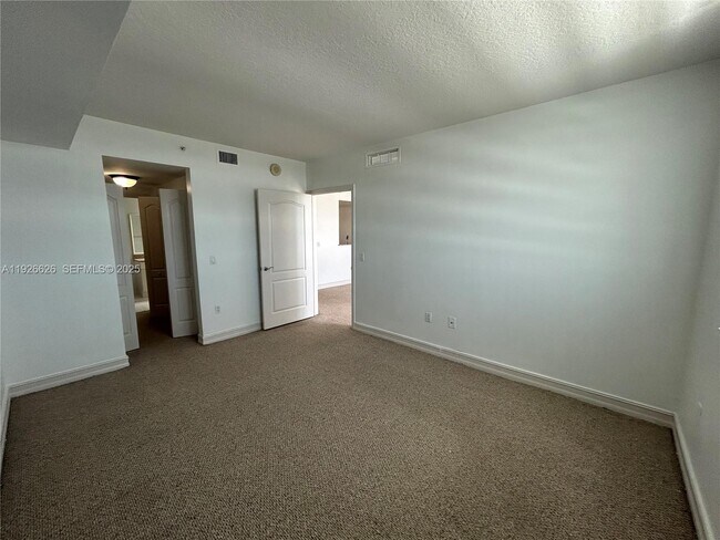 Building Photo - 117 NW 42nd Ave