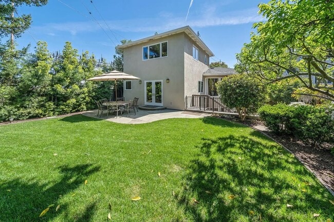 Building Photo - 530 Irven Ct