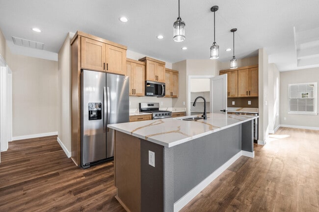 Building Photo - 1820 Horseshoe Ln