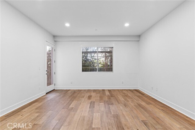 Building Photo - 13337 Beach Ave