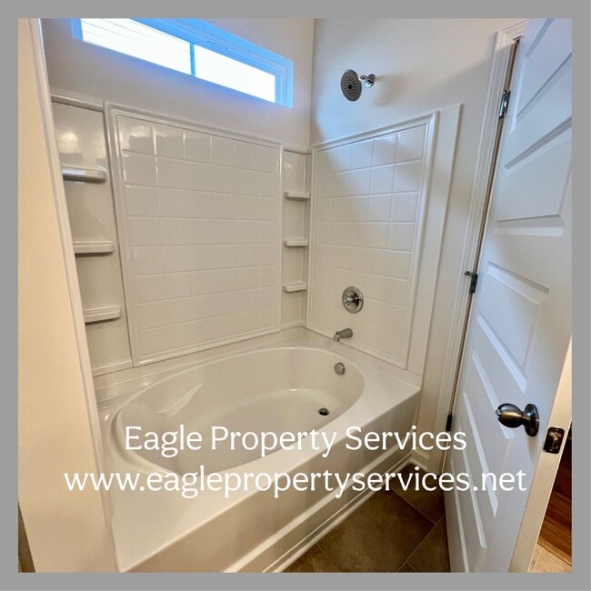 Building Photo - 138 Orion Dr