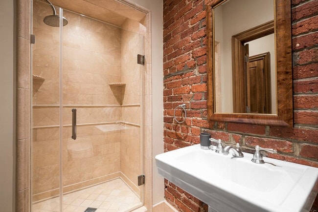 Building Photo - 1737 Connecticut Ave NW