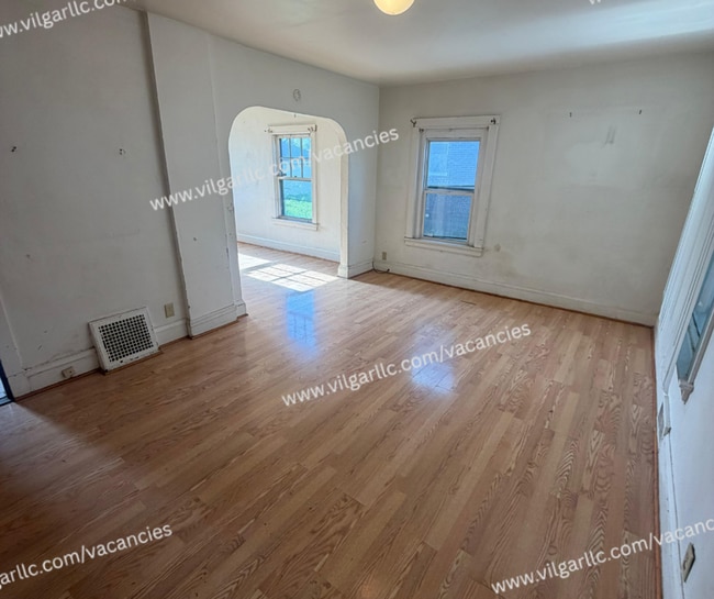 Building Photo - FOR SALE - 3 bedrooms • 1 bathroom