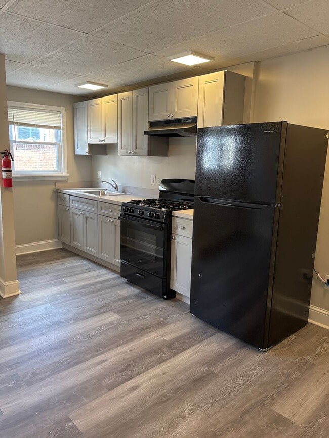 Building Photo - Beautiful 3 Bedroom House for Rent!!